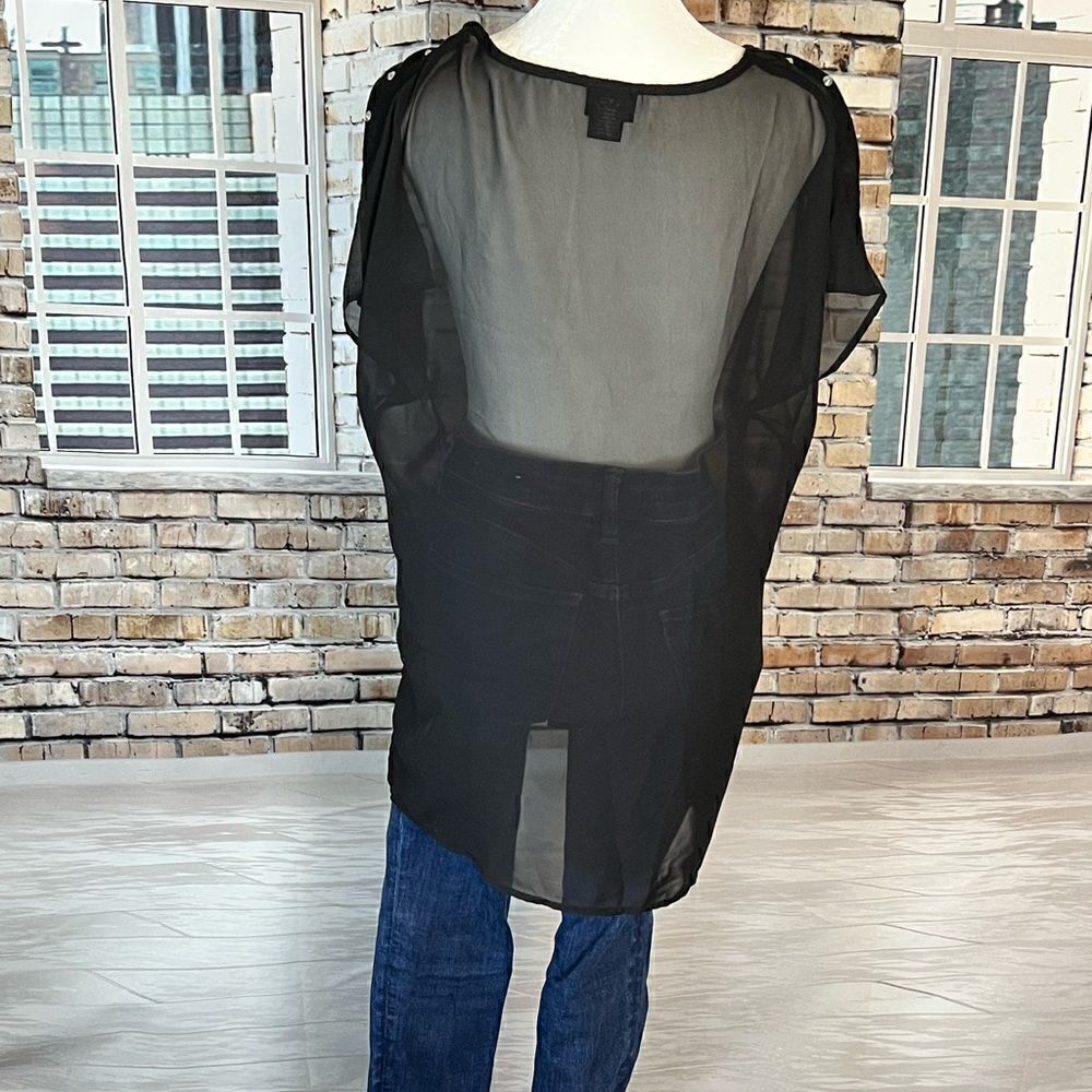 Sheer  top - Picture 2 of 7